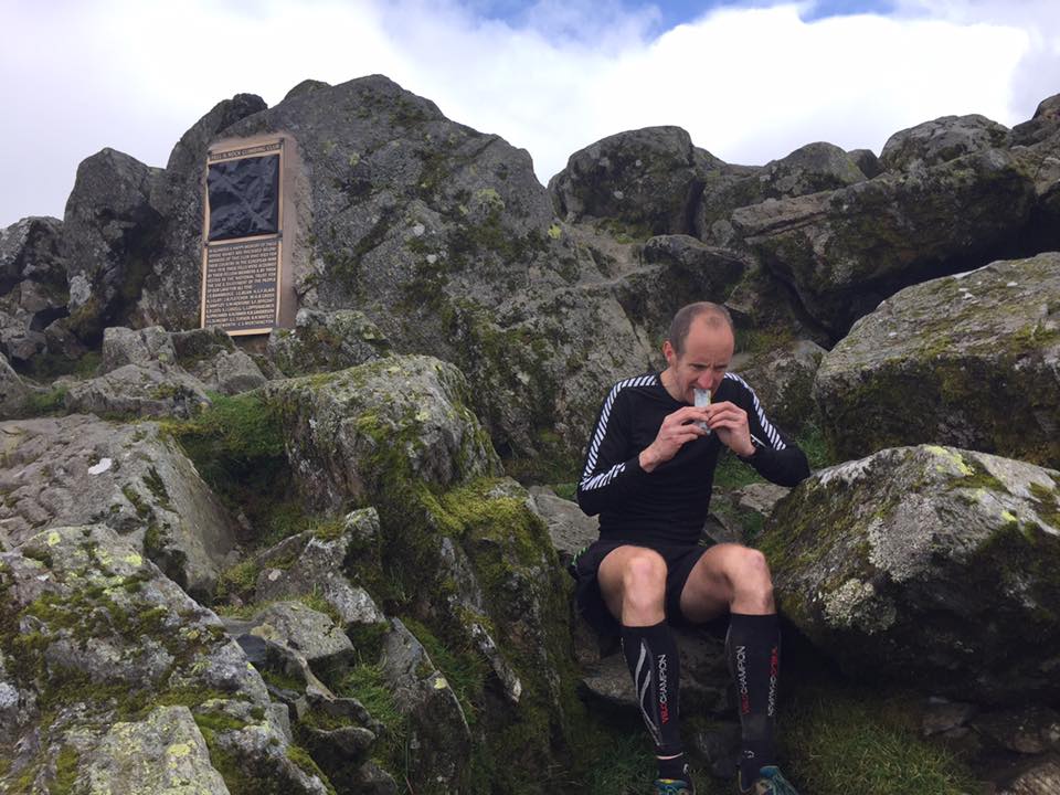 Fighting with a gel at the top of Gable